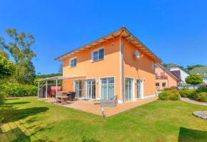 Ferienhaus Meinholdstraße mit eigener Sauna, Kamin, 4 Schlafzimmern ca 500m vom Ostseestrand, Koserow